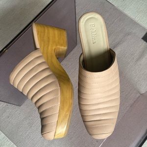 Beklina ribbed puffer clog mule buff pink nude leather 8.5 / 39